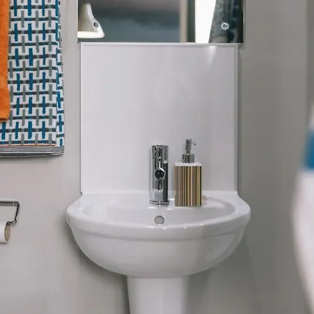 For Students Only - George Street In - Walking Distance To High Street Station * Glasgow