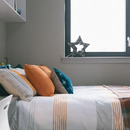For Students Only - George Street In - Walking Distance To High Street Station Daire *
