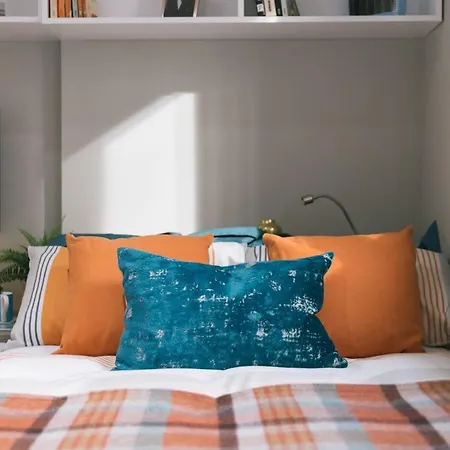 Daire For Students Only - George Street In - Walking Distance To High Street Station Glasgow