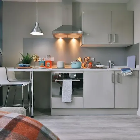 For Students Only - George Street In - Walking Distance To High Street Station * Glasgow