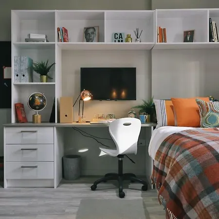 For Students Only - George Street In - Walking Distance To High Street Station Glasgow