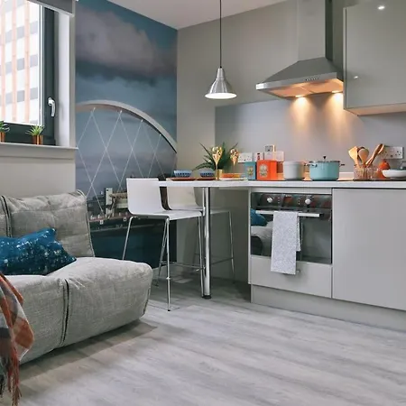 For Students Only - George Street In - Walking Distance To High Street Station Daire *