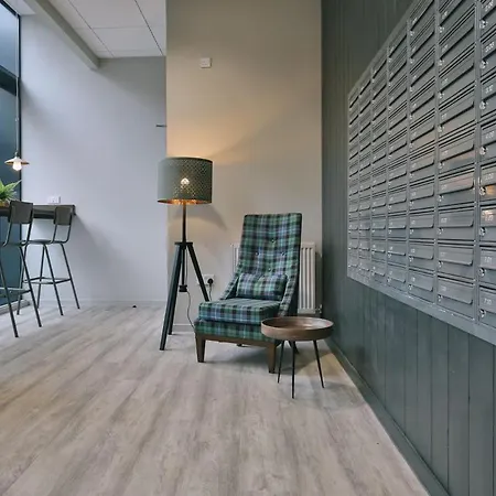 For Students Only - George Street In - Walking Distance To High Street Station Glasgow