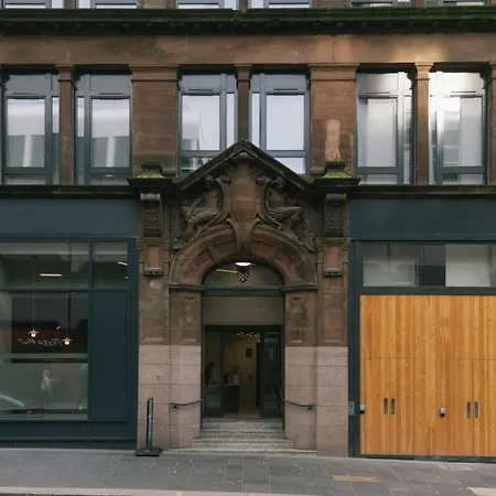 For Students Only - George Street In - Walking Distance To High Street Station *