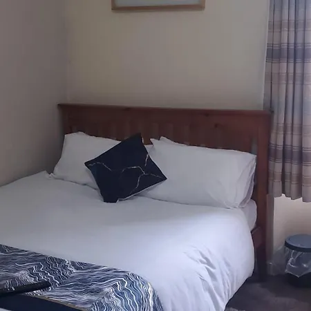 Cosy And Bright 3-bedroom Flat Apartmán *