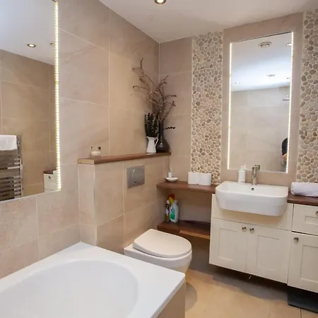 Unique House In Park District Tatil Evi