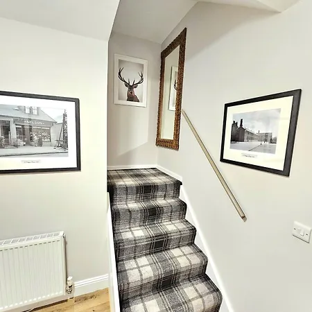 Warm & Cosy In Glasgow