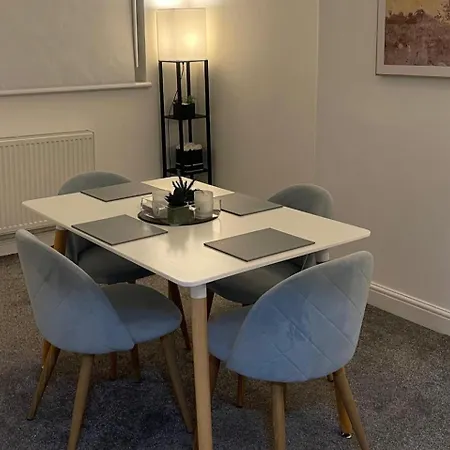 With 2 Bedrooms Διαμέρισμα *