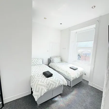 2br, Sleeps 6, Green, Free Parking & Walk Dist To Centre Apartman Glasgow
