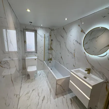 Stylish & Sleeps 7 - Free Parking - Walking Distance To & West End Apartmán *