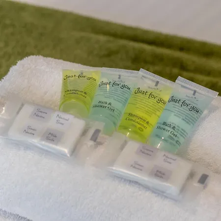 Pass The Keys West End Wonder *