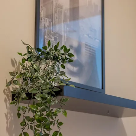 Haven Main Door & Parking - Pass The Keys 펜션