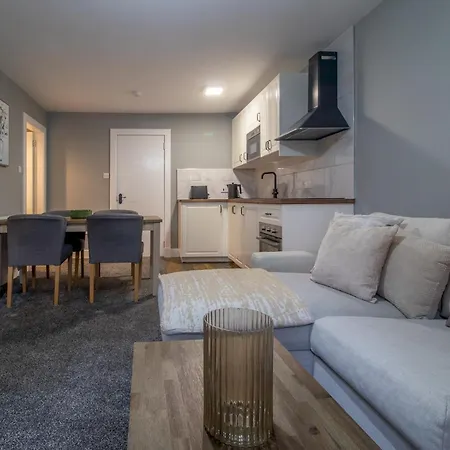 Happy Haven Home, West End - Pass The Keys Appartement