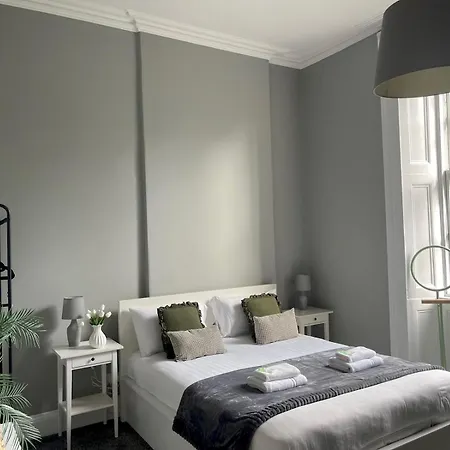 公寓 Spacious Hillhead Haven - Pass The Keys *