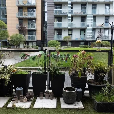 Meadowside Quay 2br Luxurious * Glasgow