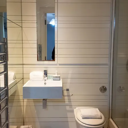 Meadowside Quay 2br Luxurious * Glasgow