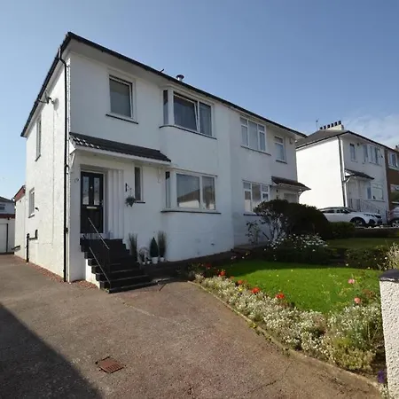 Spacious 4-bedroom Family In Giffnock * Glasgow