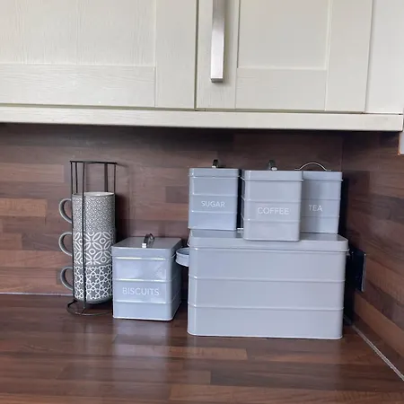 Spacious 4-bedroom Family In Giffnock Holiday home Glasgow