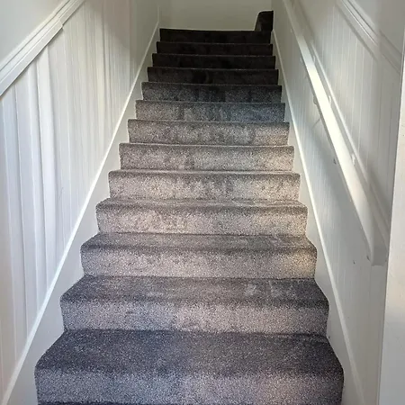 Διαμέρισμα 3br Flat Near Maryhill Park And West End With Parking