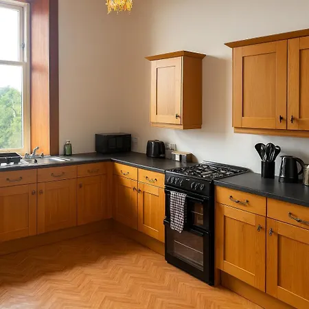 Family And Group 2br By Park Sleeps 7 아파트 글라스고