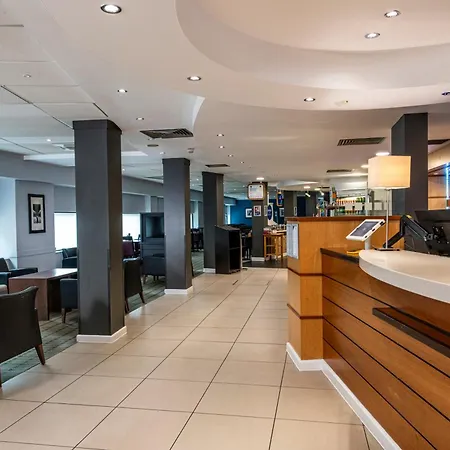 Hotel Express Riverside By Ihg 3*