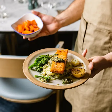 Leonardo West End Hotel Glasgow