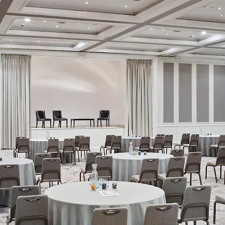 Ξενοδοχείο Marriott 4*