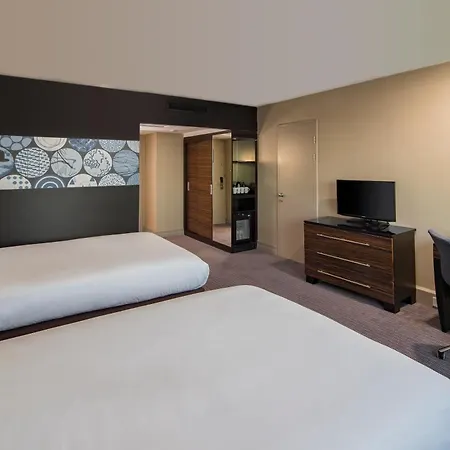 Hotel Crowne Plaza By Ihg 4*