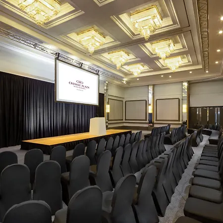 Crowne Plaza By Ihg Отель