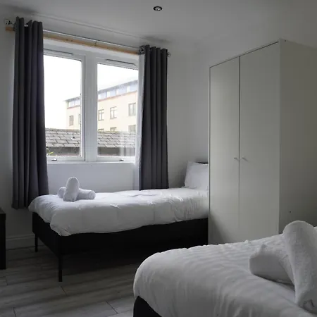 Διαμέρισμα Group Getaway *