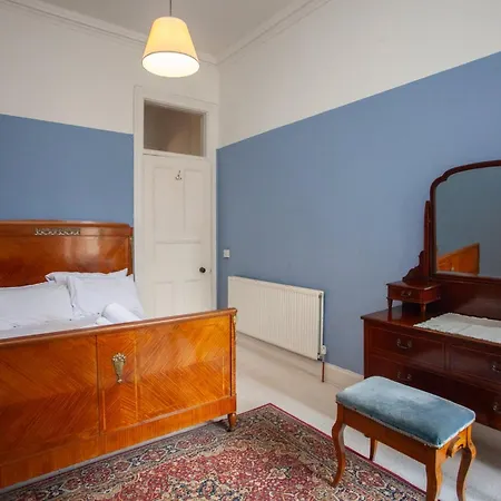 Mansion Flat With Turret Views, Sunsets, Close To Transport Daire Glasgow