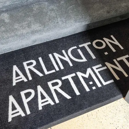 Arlington - Centre Luxury Apartment