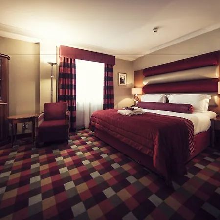 Carlton George 4* Глазго