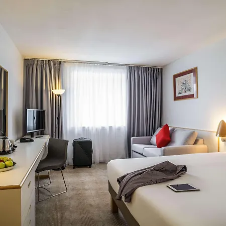 Отель Novotel Centre Глазго