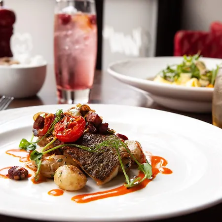 - - Ctr Theatreland By Ihg