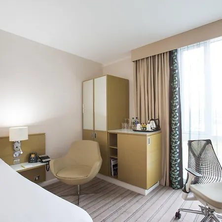 Hilton Garden Centre Отель Глазго