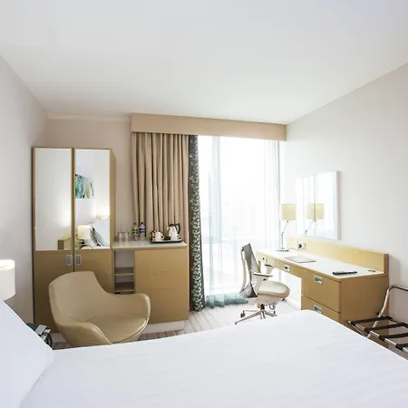 Hilton Garden Centre 4* 글라스고