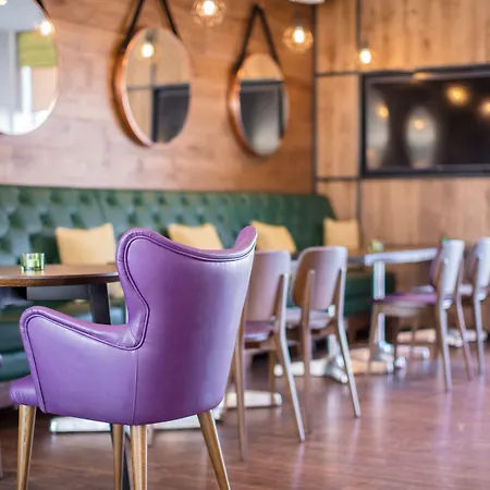 Hilton Garden Centre 4*