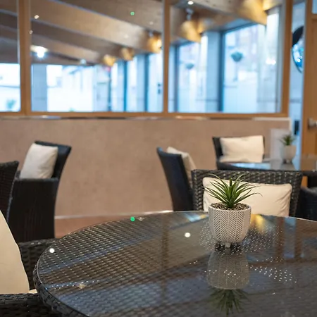 Отель Argyle Hotel, Bw Signature Collection 4*
