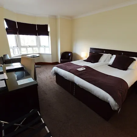 Glynhill & Near Airport Hotel Glasgow
