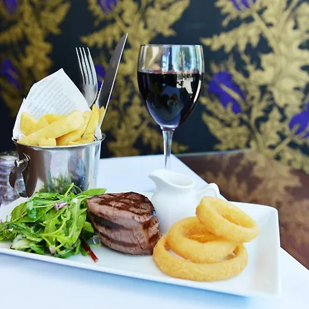 Hotel Glynhill & Near Airport