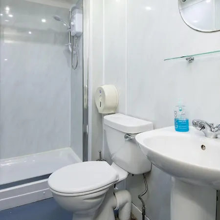 Charing Cross 3*