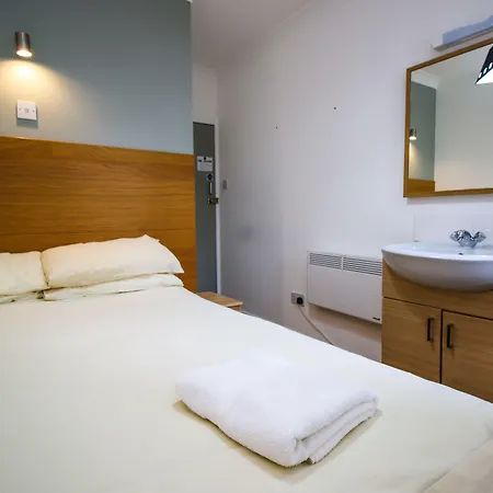 Otel Charing Cross Glasgow