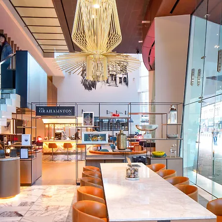 Radisson Blu Hotel, Hotel