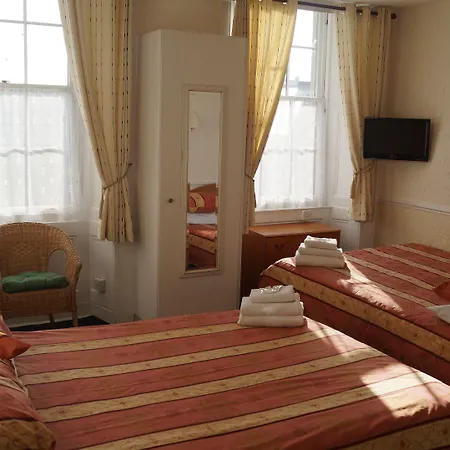 The Hampton Court מלון