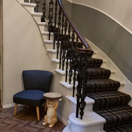 The Hampton Court Glasgow