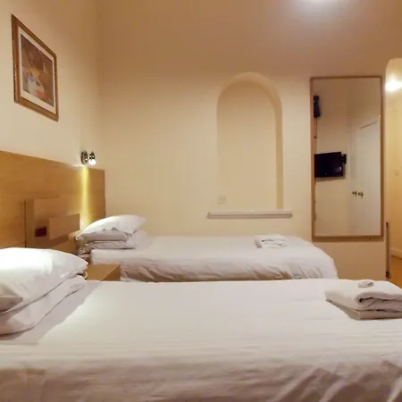 Victorian House Hotel