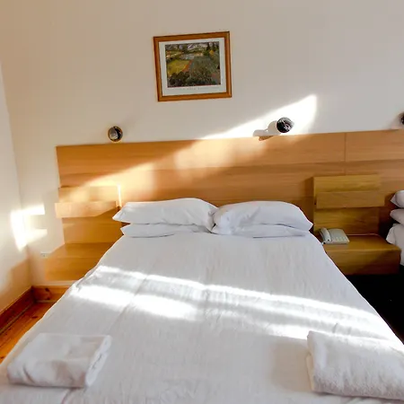 Victorian House Hotel 3*