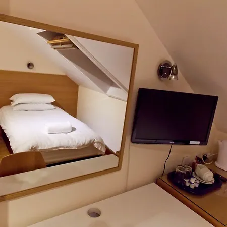 Victorian House Hotel 3*