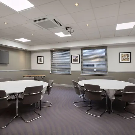 Hotel Leonardo Royal